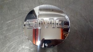 2000-2003 Chevrolet Tahoe 8-Inch Wheel Center Cap (Used OEM)