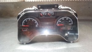 2009 Ford E-350 Super Duty Instrument Cluster (Used OEM)