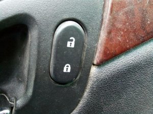 2000-2016 Chevrolet Impala Black Master Power Window and Lock Switch - Left (Driver) (Used OEM)