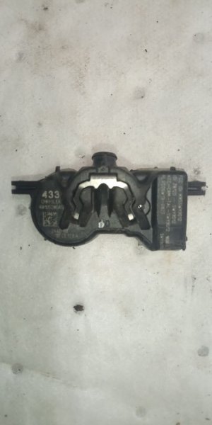 2018-2021 Jeep Compass Suspension Yaw Sensor (Used OEM)