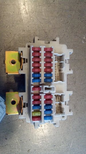 2004-2015 Nissan TITAN Fuse Box (Used OEM)