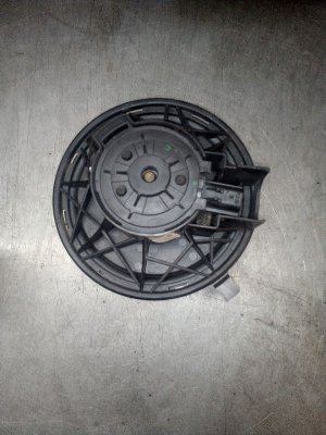 2002-2004 Jeep Liberty HVAC Blower Motor (Used OEM)
