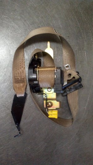 2001-2002 Ford F-150 Tan Seat Belt Buckle with Pretensioner - Front, Right (Passenger) (Used OEM)