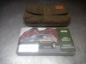 2007 Jeep Grand Cherokee Owners Manual (Used OEM)