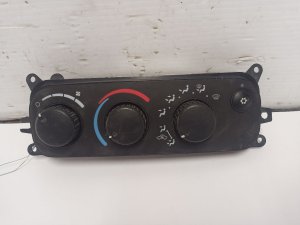 2003-2005 Dodge Ram 1500 HVAC Control (Used OEM)