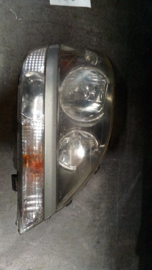 1999-2000 Lexus RX300 Headlight Assembly - Right (Passenger) (Used OEM)