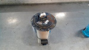 2003-2006 Hyundai Tiburon Fuel Pump Assembly (Used OEM)