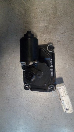 2002-2005 Kia Sedona Windshield Wiper Motor - Front (Used OEM)