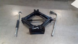 2006-2009 Kia Amanti Scissor Jack with Tools (Used OEM)
