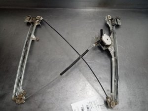 1999-2007 GMC Sierra 2500 Manual Window Regulator - Front, Right (Passenger) (Used OEM)