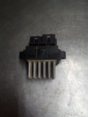 2007-2014 GMC Yukon Manual Temperature Control Blower Motor Resistor (Used OEM)