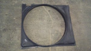  Volvo VNL Engine Cooling Fan Shroud (Used OEM)