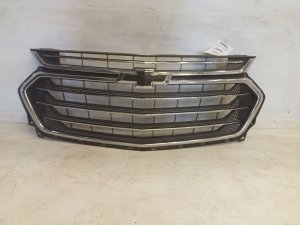 2018-2021 Chevrolet Traverse Black Upper Grille (Used OEM)