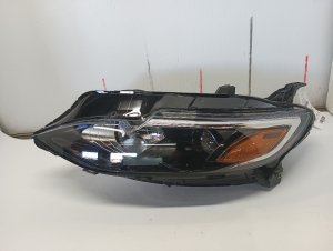 2019-2025 Chevrolet Malibu Headlight Assembly - Left (Driver) (Used OEM)
