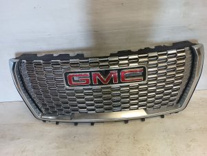 2021-2024 GMC Yukon Chrome Denali Front Grille Assembly with Camera (Used OEM)