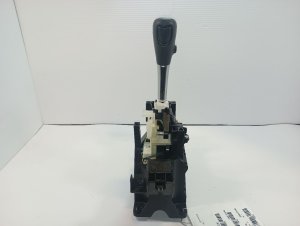 2015-2020 Nissan Rogue Transmission Shift Lever (Used OEM)