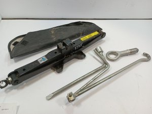2006-2012 Toyota RAV4 Scissor Jack with Tool Kit (Used OEM)