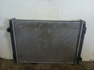 1994-2011 Freightliner FLD120 Radiator (Used OEM)