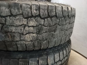 1995-2006 Chevrolet Tahoe P245/75R16 All Terrain Tire (Used OEM)