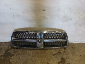 2009-2010 Dodge Ram 1500 Black Chrome and Black Grille (Used OEM)