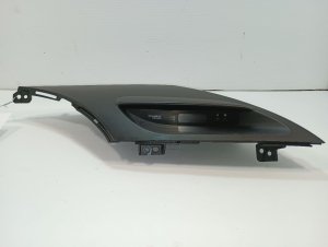 2017-2018 Kia Forte Black Dash Clock with Bezel (Used OEM)