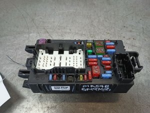 2019-2022 Chevrolet Silverado 1500 Fuse Box (Used OEM)