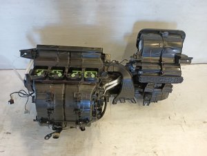 2021-2024 GMC Yukon Heater Motor Housing Assembly (Used OEM)