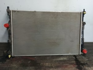 2019-2022 Jeep Cherokee Standard Duty Cooling Radiator (Used OEM)