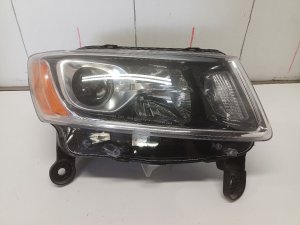 2014-2016 Jeep Grand Cherokee Headlight Assembly - Right (Passenger) (Used OEM)