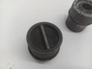 2000-2005 Ford Excursion Manual Locking Hub Kit (Used OEM)
