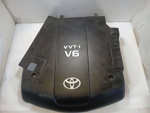 2005-2015 Toyota Tacoma Black Engine Cover (Used OEM)