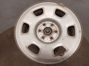 2015-2018 GMC Canyon 18x8.5 Machined Charcoal Alloy Wheel (Used OEM)