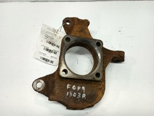 1999-2004 GMC Sierra 2500 Front Steering Knuckle (Less Hub) - Right (Passenger) (Used OEM)