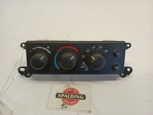 2006 Mitsubishi Raider HVAC Control (Used OEM)