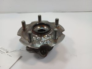 2006-2018 Toyota RAV4 Rear Hub Assembly - Right (Passenger) (Used OEM)