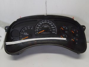 2006-2007 GMC Sierra 1500 Instrument Cluster (MPH) (Used OEM)