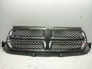 2011-2013 Dodge Durango Black Upper Grille (Used OEM)