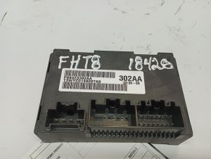 2019-2020 Jeep Grand Cherokee Transfer Case Control Module (Used OEM)