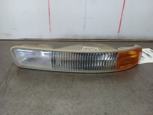 2007 GMC Sierra 3500 Classic Parking and Turn Signal Light Assembly - Right (Passenger) (Used OEM)