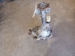 2000-2006 GMC Yukon Front Differential Carrier Assembly (Used OEM)