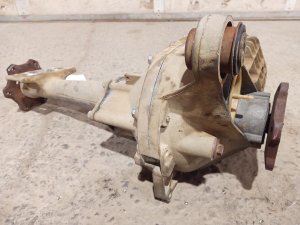 2001-2006 GMC Yukon Front Differential Carrier Assembly (Used OEM)