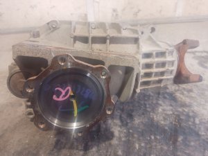 2013-2014 GMC Yukon Front Differential Carrier Assembly (Used OEM)