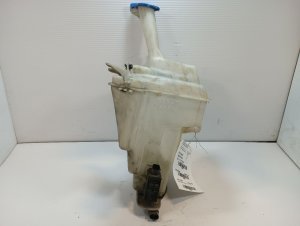 2013-2017 Hyundai Elantra Washer Fluid Reservoir Assembly with Pump and Level Sensor (Used OEM)