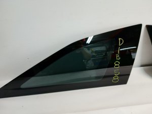 2014-2016 Cadillac ELR Privacy Quarter Glass - Right (Passenger) (Used OEM)