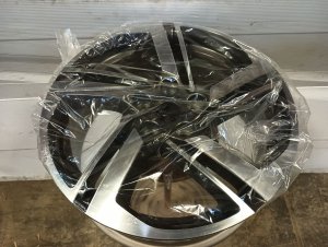 2018-2021 GMC Terrain Silver 18x7 5-Spoke Machined Charcoal Alloy Wheel (Used OEM)