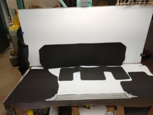 2024-2026 Chevrolet Traverse Black Front Row Floor Mat with GMC Logo (Used OEM)