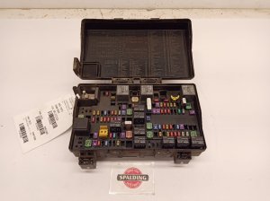 2013-2014 Ram 1500 Engine Fuse Box (Used OEM)