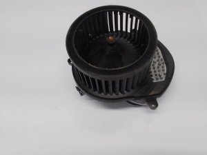 2020-2025 GMC Sierra 2500 HD HVAC Blower Motor with Control Module (Used OEM)