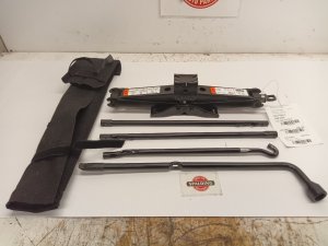 2009-2014 Ford F-150 Scissor Jack and Tool Kit (Used OEM)