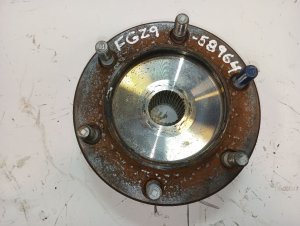 2010-2015 Toyota Tacoma Front Hub Assembly (Used OEM)